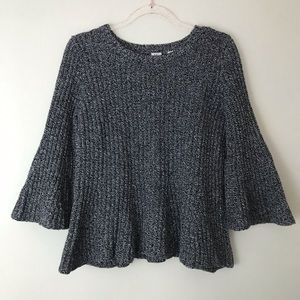 Gap sweater
